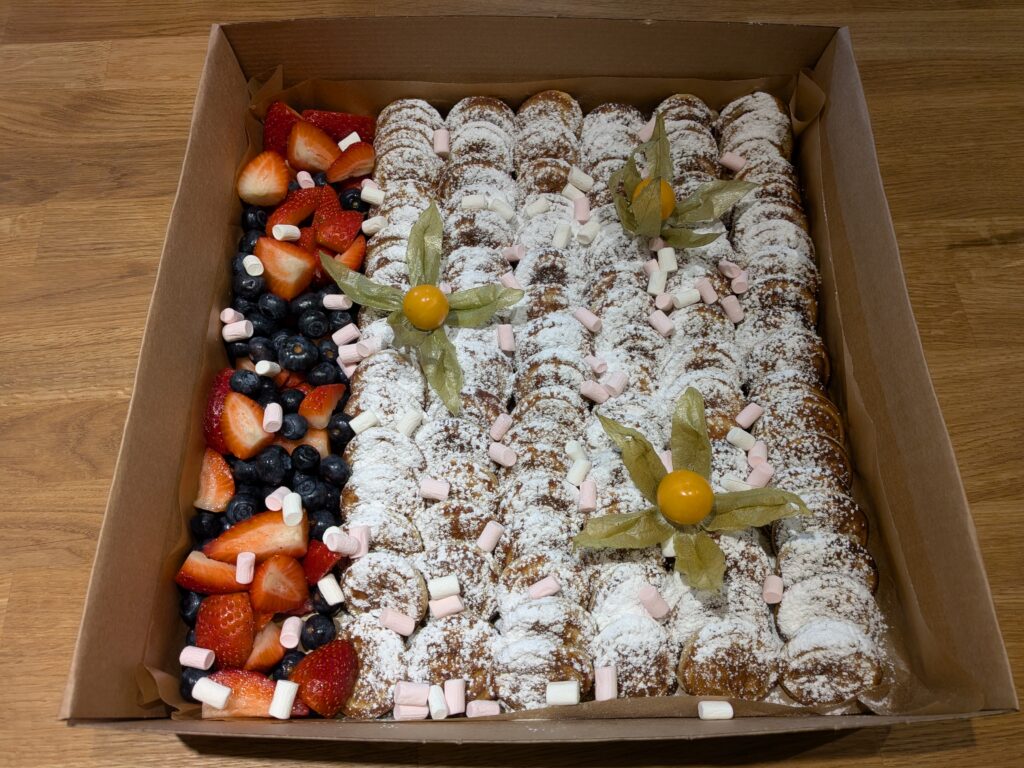 Minipannkoogid puuviljadega