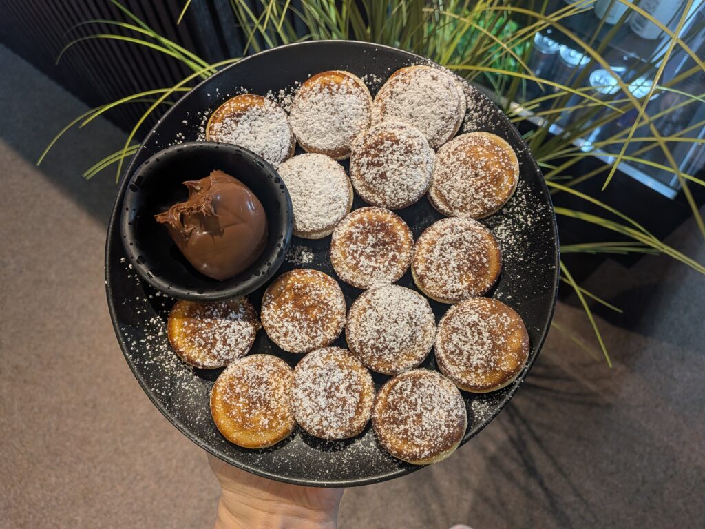 Minipannkoogid Nutellaga